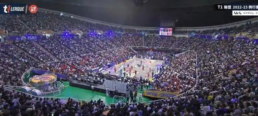  拉齐奥主场灯光故障导致比赛中断  